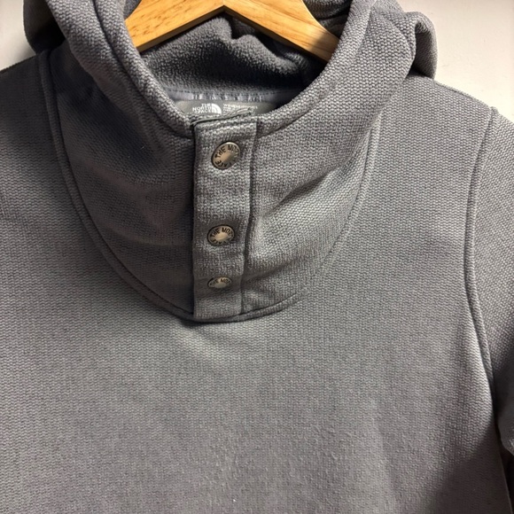 The North Face Charcoal Fleece Jacket - Picture 2 of 5